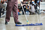 MISTY Dust Mop Treatment Spray - 18 oz 1003402 - Janitorial Grade - Image 9
