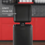 happimess HPM1007B Betty Retro 8-Gallon Step-Open Trash Can - Image 4