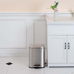 Amazon Basics Smudge Resistant Small Rectangular Trash Can - Image 5