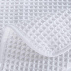 POLYTE Microfiber Oversize Quick Dry Lint Free Bath Towel, 60 x 30 in, 4 Pack - Image 3