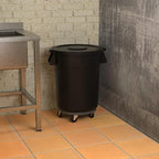 32 Gallon Black Round Commercial Trash Can - Image 4