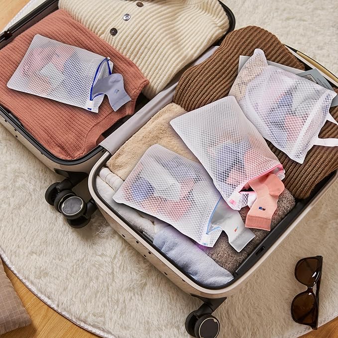 3 Pack Hanging Mesh Laundry Bags - Image 8